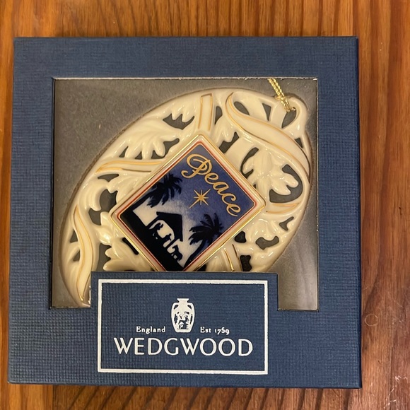 Wedgwood Christmas Tree Ornament - Picture 1 of 3